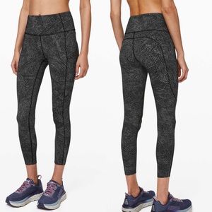 Lululemon Fast and Free Leggings Size 2 Running Pockets